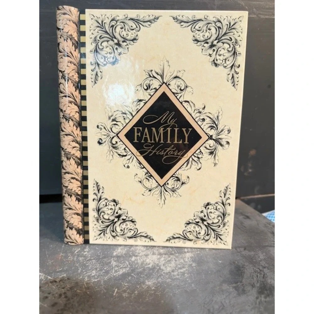 Hallmark My‎ Family History Genealogy Journal Record Book RA8457 Spiral Bound